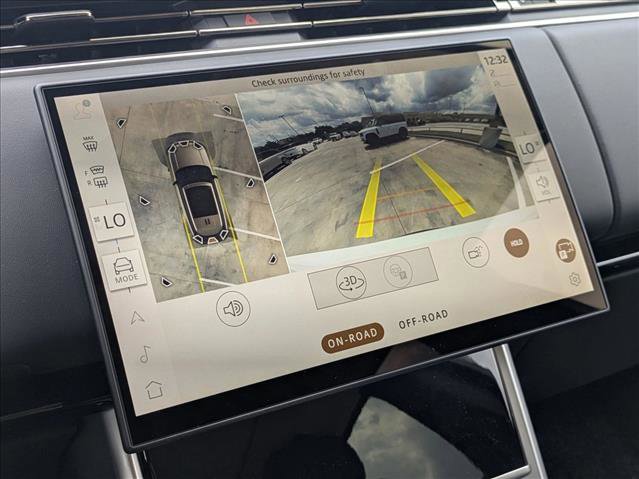 New 2025 Land Rover Range Rover SE image 14