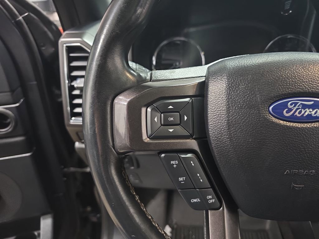 Used 2021 Ford Expedition Limited image 18