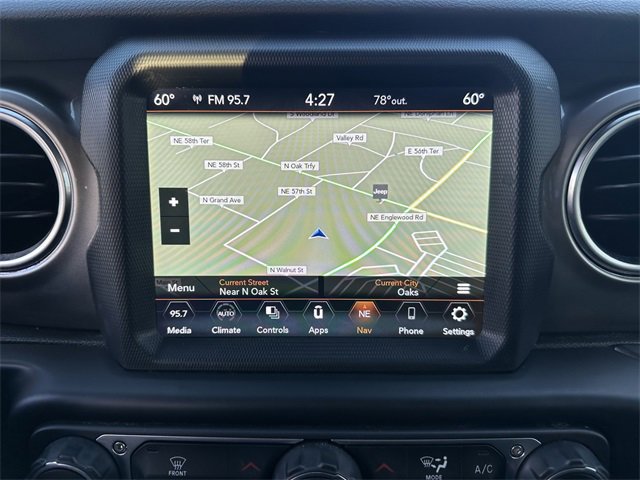 Used 2020 Jeep Gladiator Overland image 27