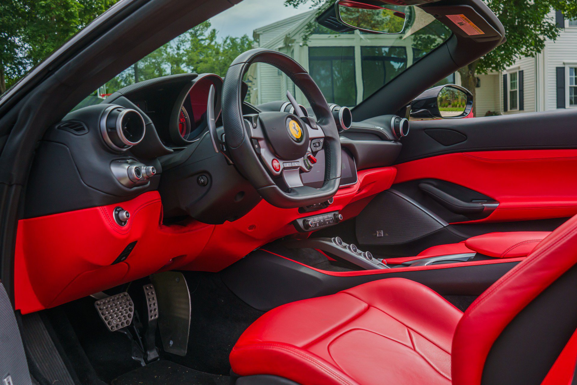Used 2019 Ferrari Portofino RWD image 74