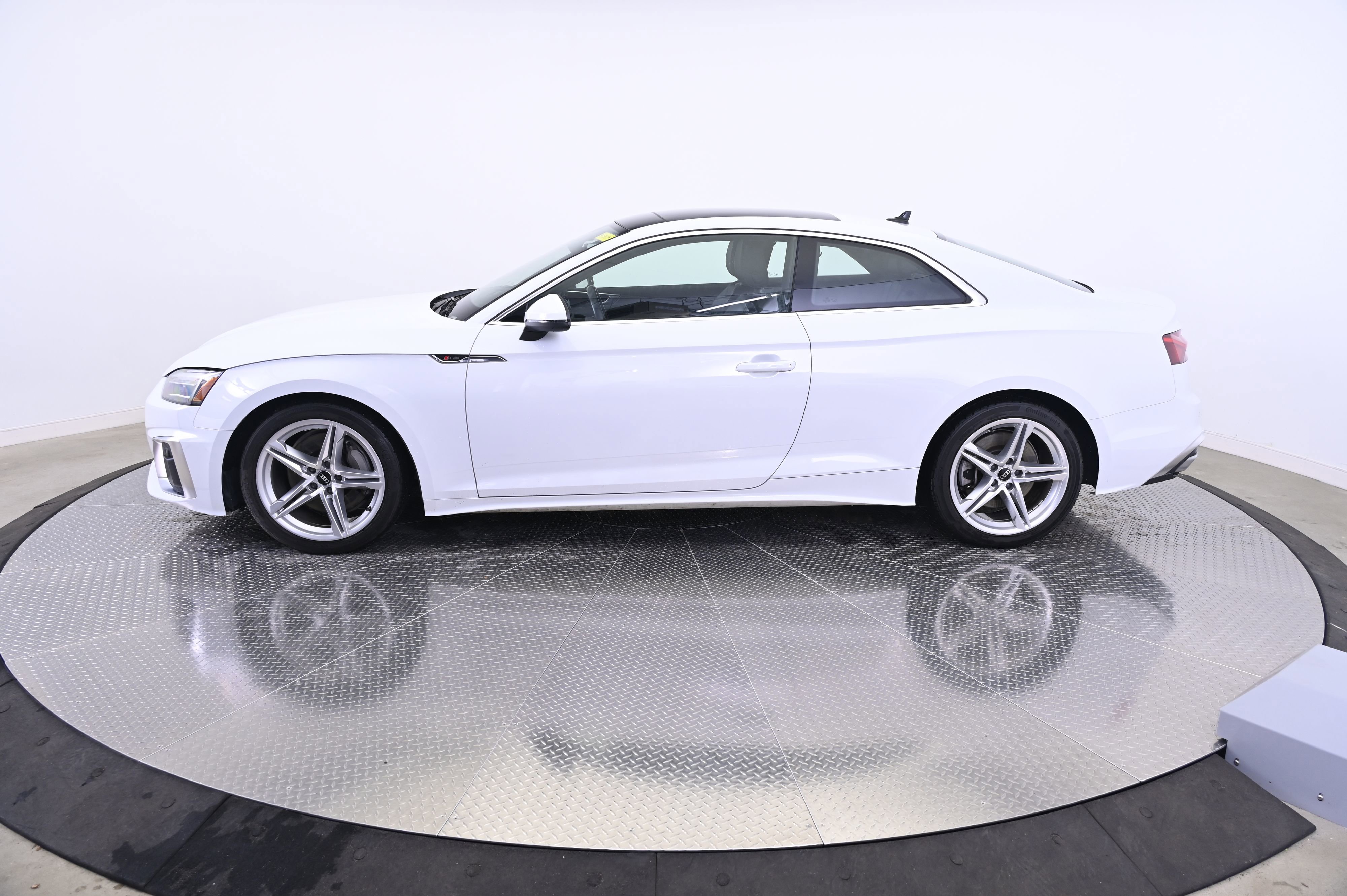 Used 2021 Audi A5 2.0T Premium w/ Convenience Package image 2