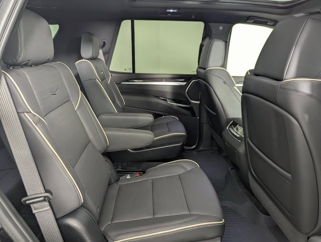 Used 2025 Cadillac Escalade Premium Luxury w/ Touring Package image 21