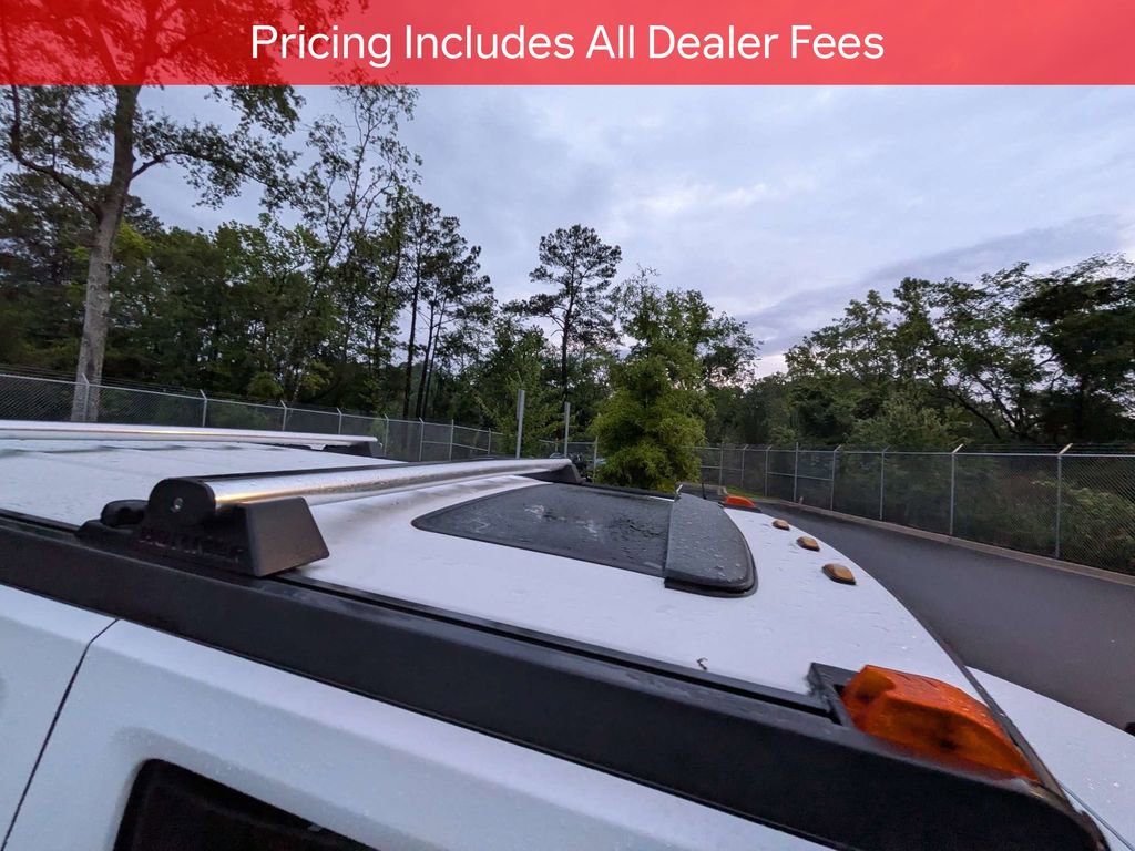 Used 2004 HUMMER H2 w/ Preferred Equipment Group AWD/4WD image 9