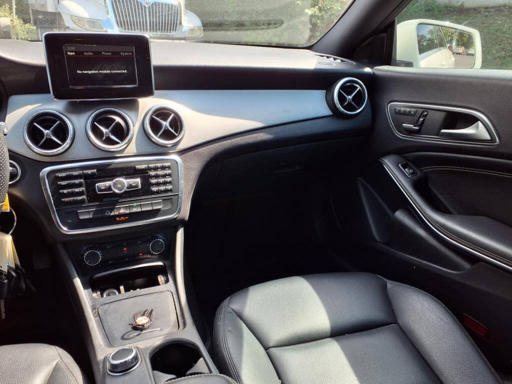 Used 2014 Mercedes-Benz CLA 250 image 13