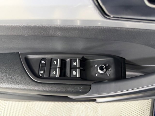 Certified 2025 Audi Q5 2.0T Premium image 19