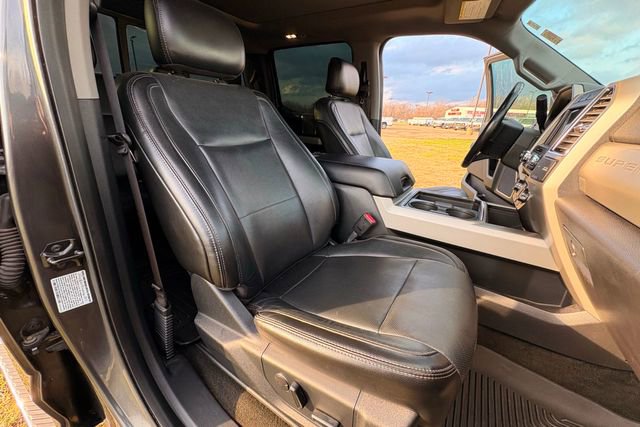 Used 2017 Ford F350 Lariat w/ Lariat Ultimate Package image 31