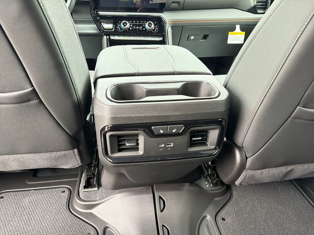New 2026 GMC Sierra 2500 AT4 w/ Technology Package AWD/4WD image 39