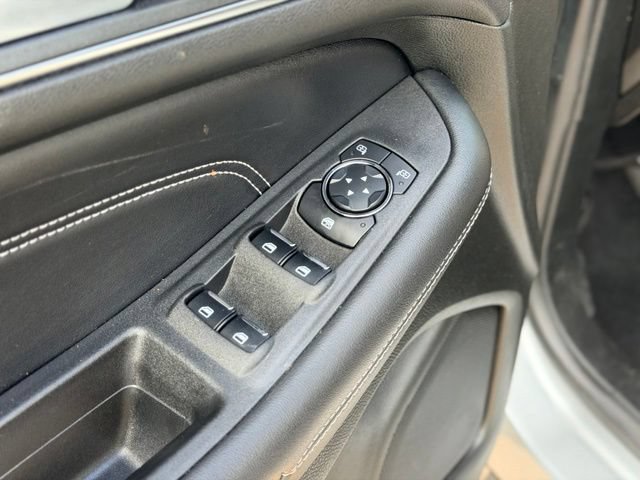 Used 2023 Ford Edge Titanium AWD/4WD image 19