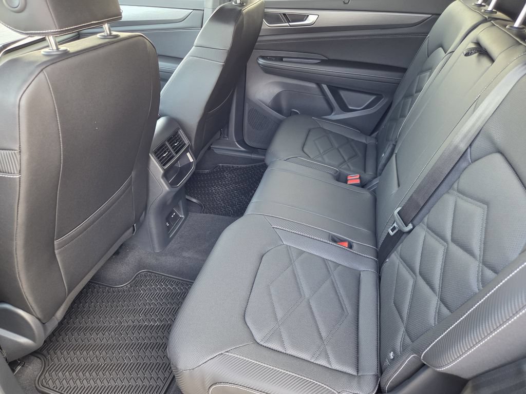 New 2026 Volkswagen Atlas Cross Sport SE FWD image 24