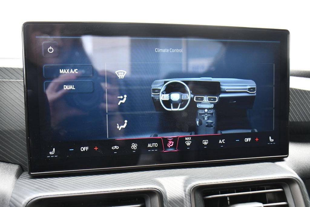 Used 2024 Ford Mustang Coupe image 28