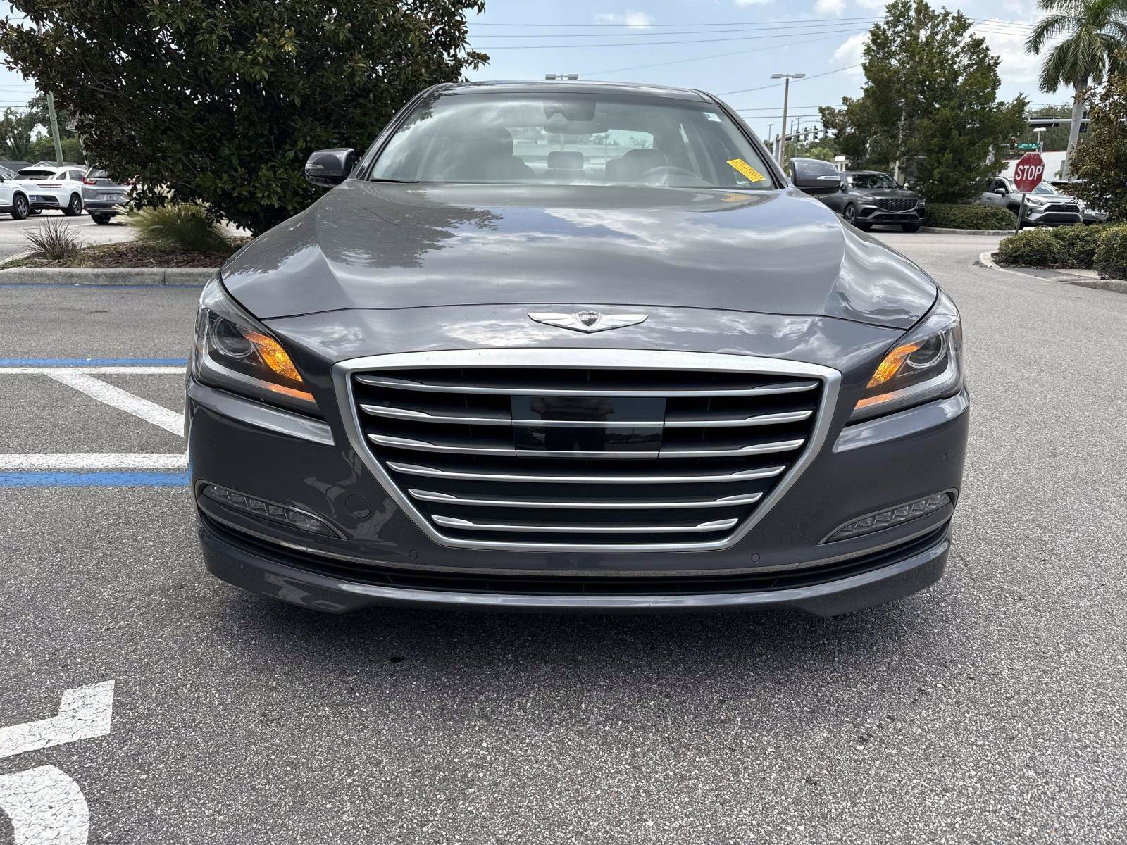 Used 2015 Hyundai Genesis 5.0 RWD image 8