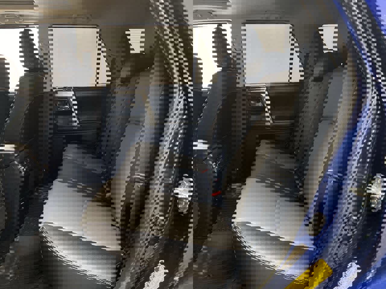 Used 2016 Toyota 4Runner SR5 Premium image 15