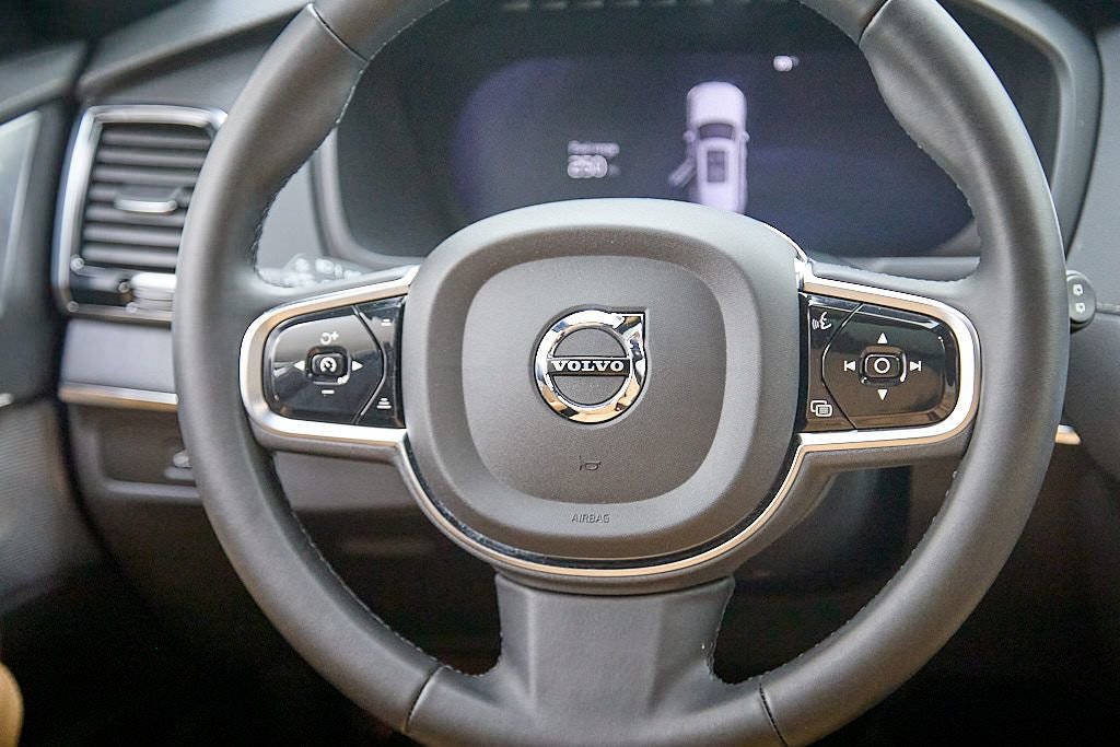 Certified 2024 Volvo XC90 B6 Ultimate w/ Lounge Package image 29