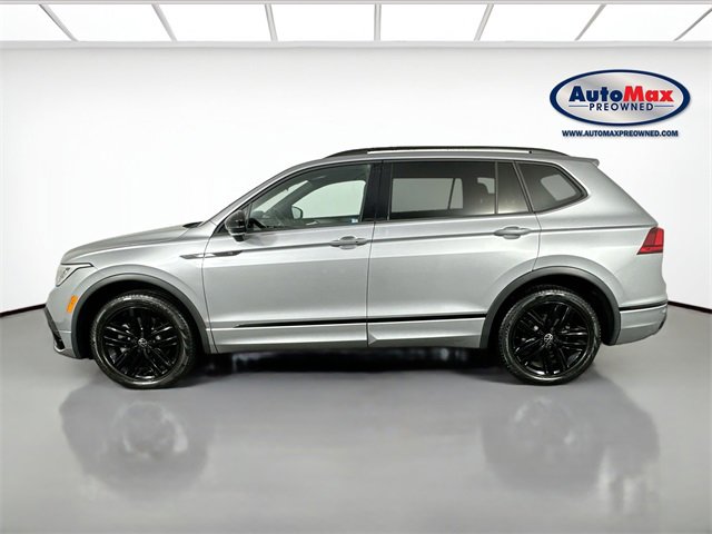 Used 2022 Volkswagen Tiguan SE R-Line image 9