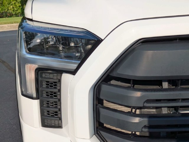 Used 2024 Toyota Tundra SR5 w/ SR5 Convenience Package AWD/4WD image 10