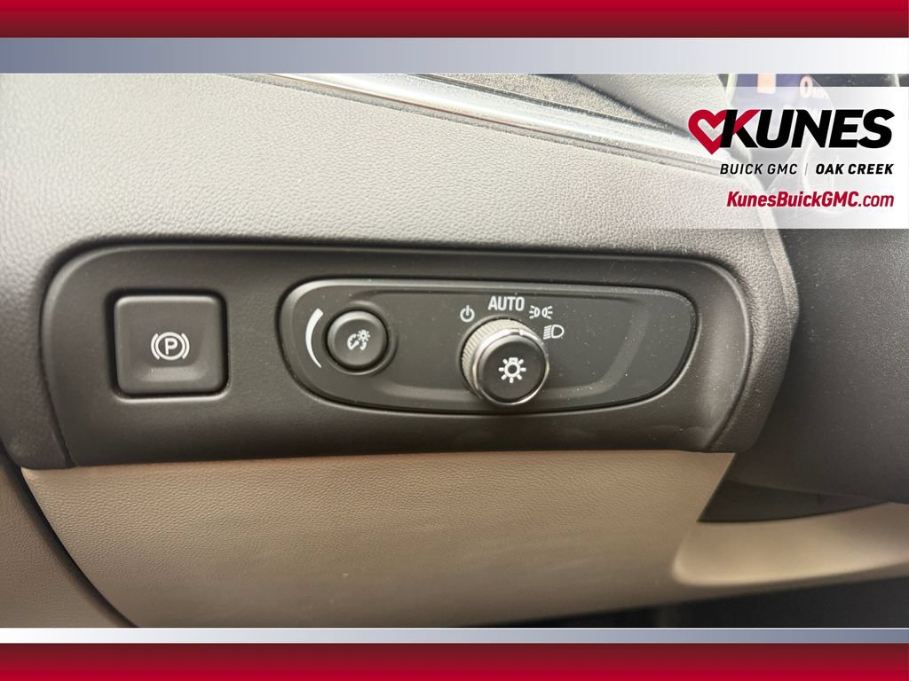 Used 2021 Buick Enclave Essence w/ Sport Touring Edition AWD/4WD image 19