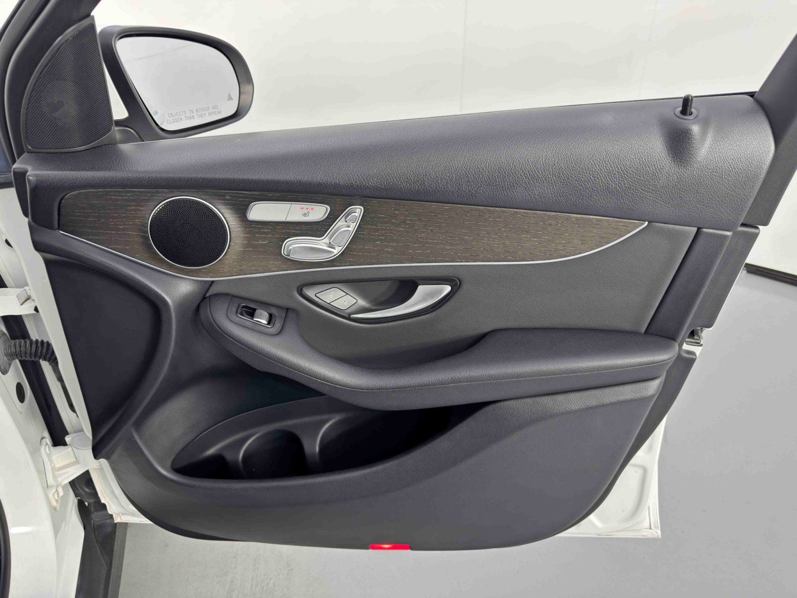 Used 2020 Mercedes-Benz GLC 300 image 44