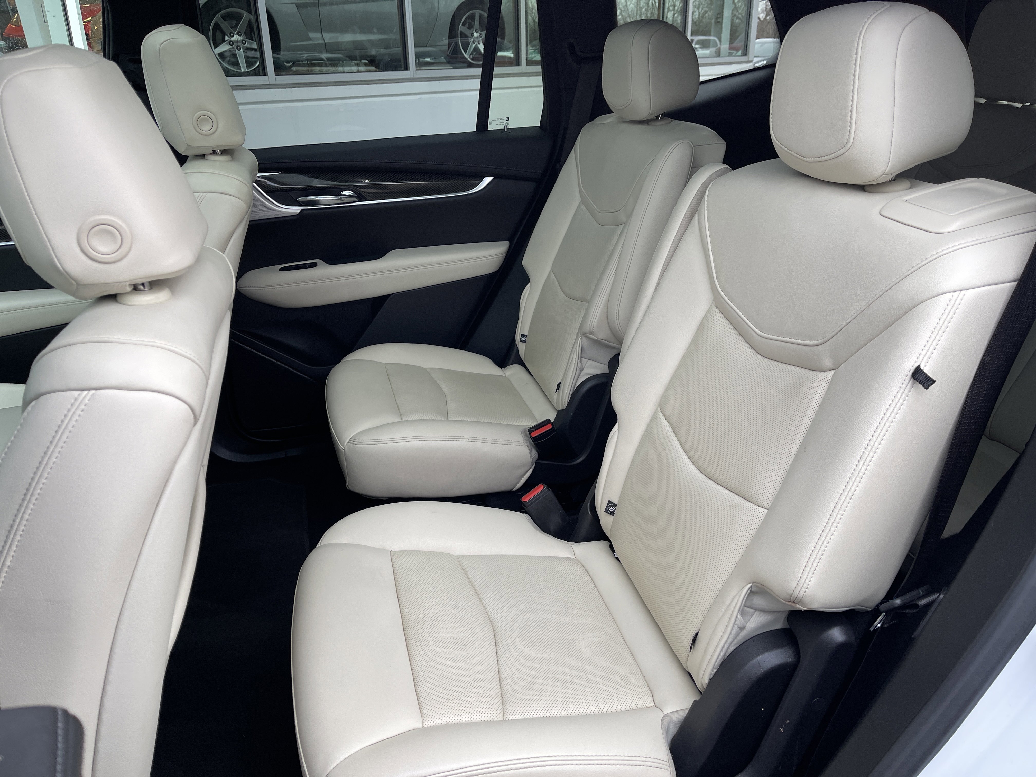 Used 2023 Cadillac XT6 Sport image 44