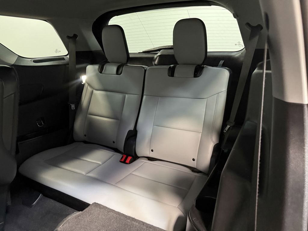 Used 2021 Ford Explorer XLT w/ Equipment Group 202A image 47