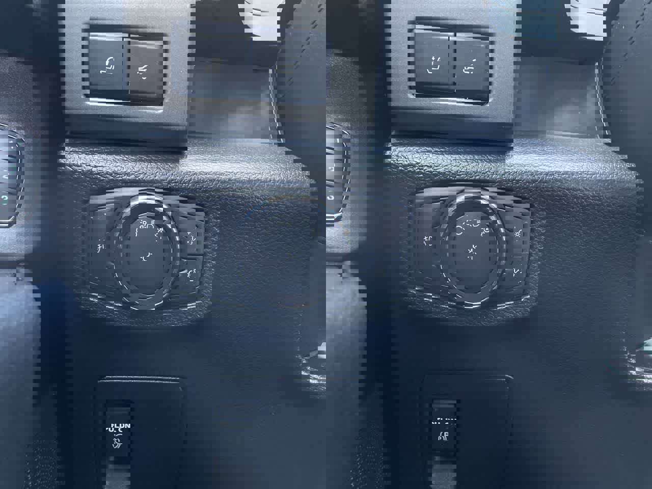 Used 2021 Ford Expedition Max XLT image 32