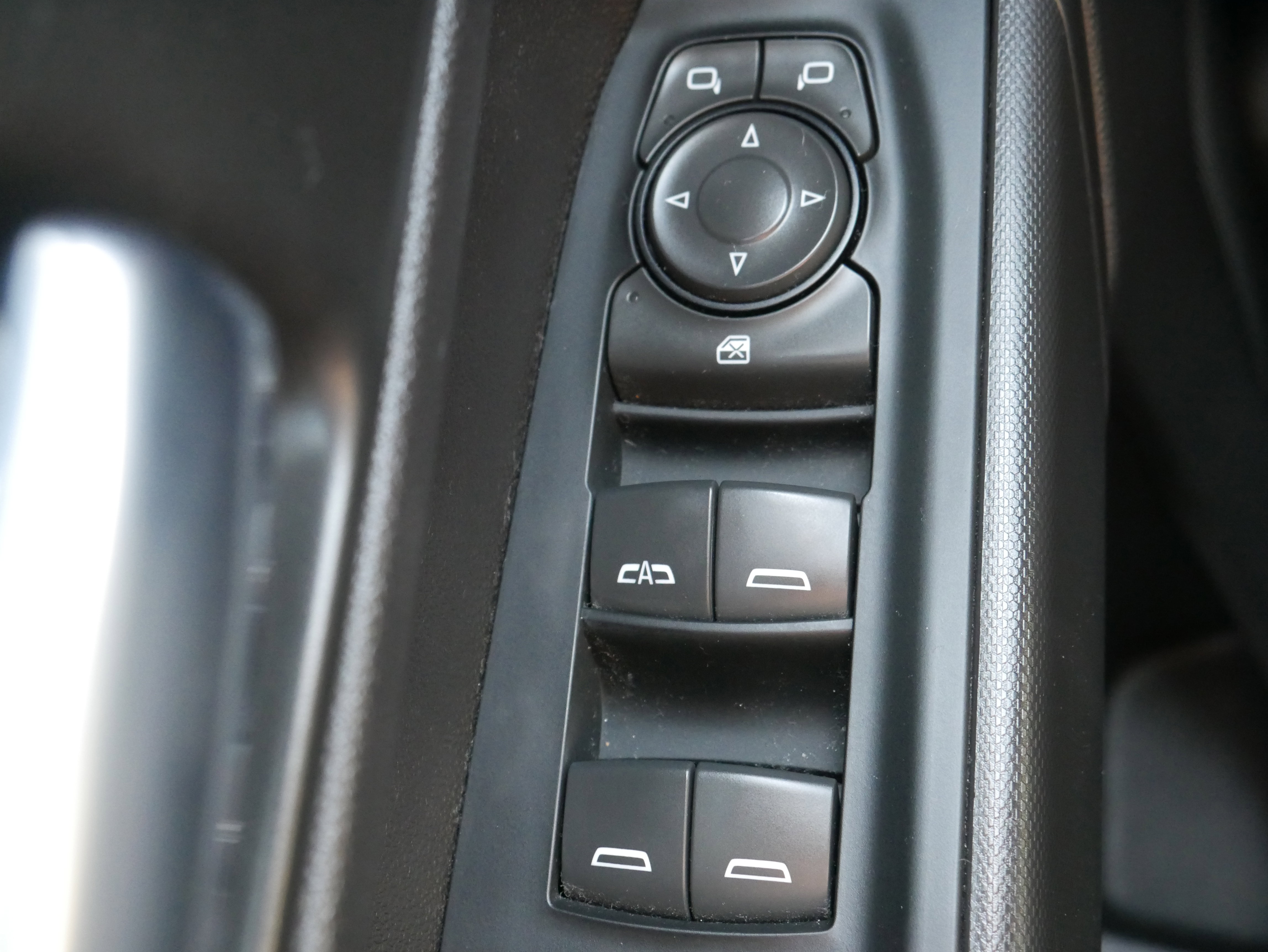 Certified 2023 Chevrolet Silverado 1500 Custom image 23