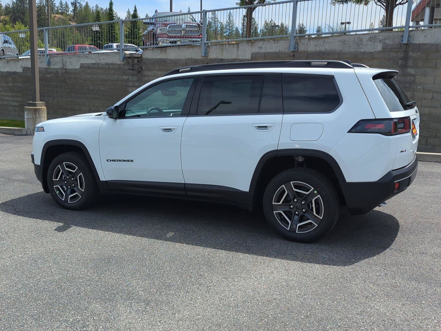 New 2026 Jeep Cherokee Limited AWD/4WD image 4