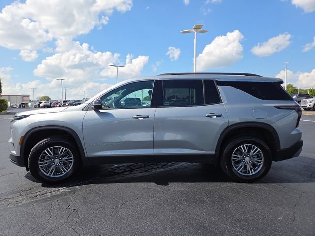 Used 2025 Chevrolet Traverse LT w/ LPO, Floor Liner Package FWD image 14