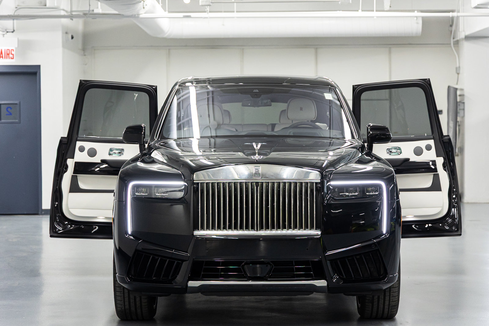New 2026 Rolls-Royce Cullinan AWD/4WD image 26