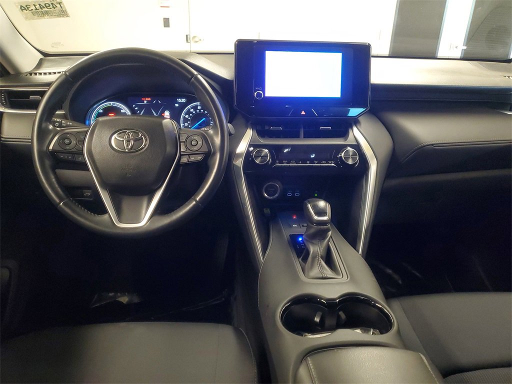 Used 2023 Toyota Venza LE image 10