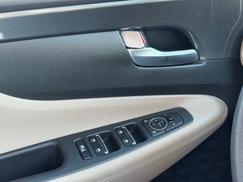 Used 2023 Hyundai Santa Fe SE image 20