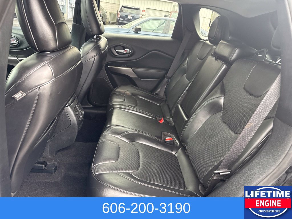 Used 2020 Jeep Cherokee Limited AWD/4WD image 15