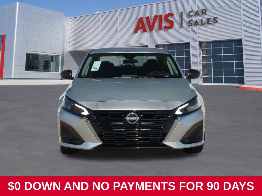 Used 2025 Nissan Altima 2.5 SV FWD image 2