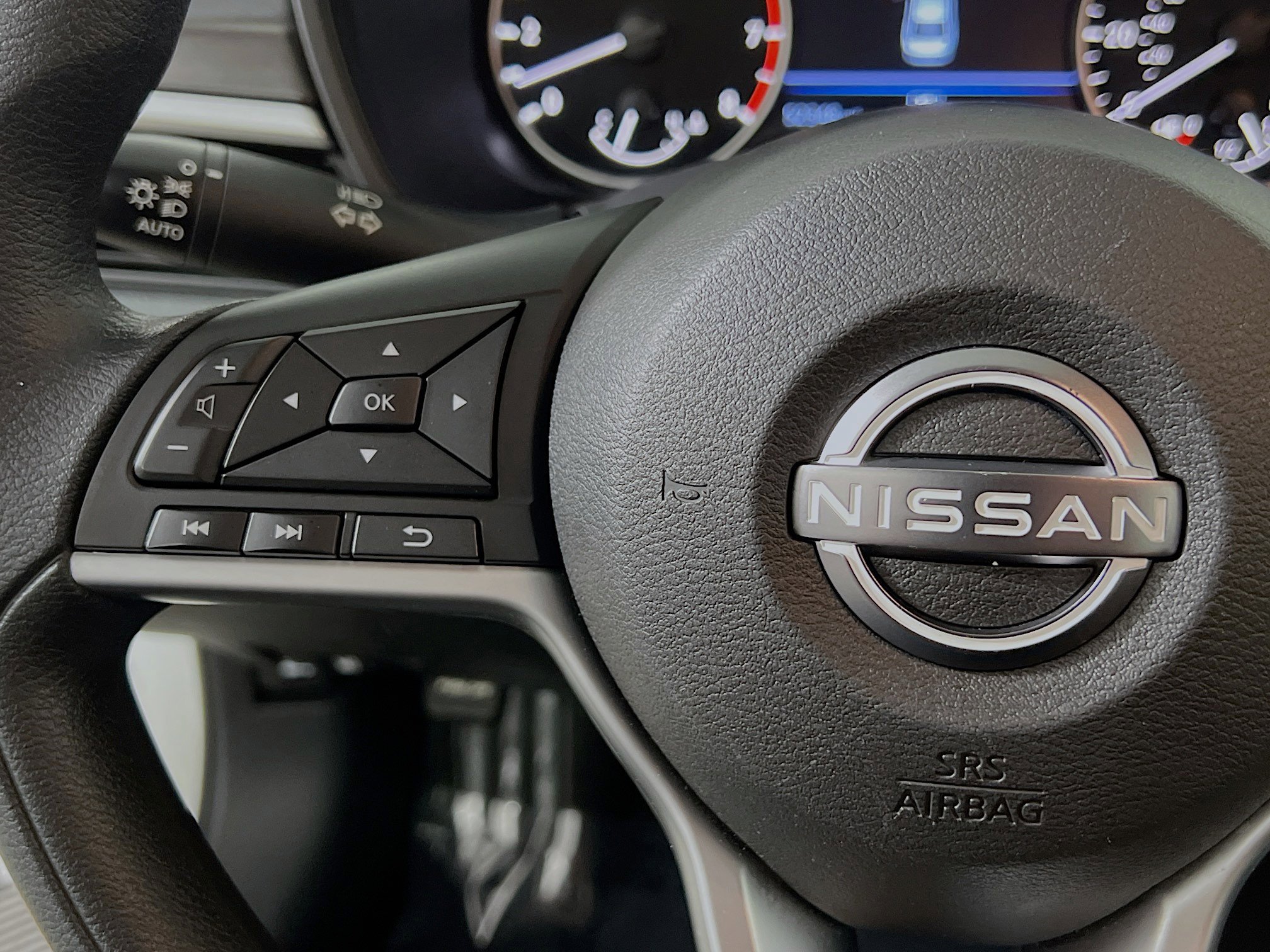 Used 2024 Nissan Altima 2.5 SV image 19