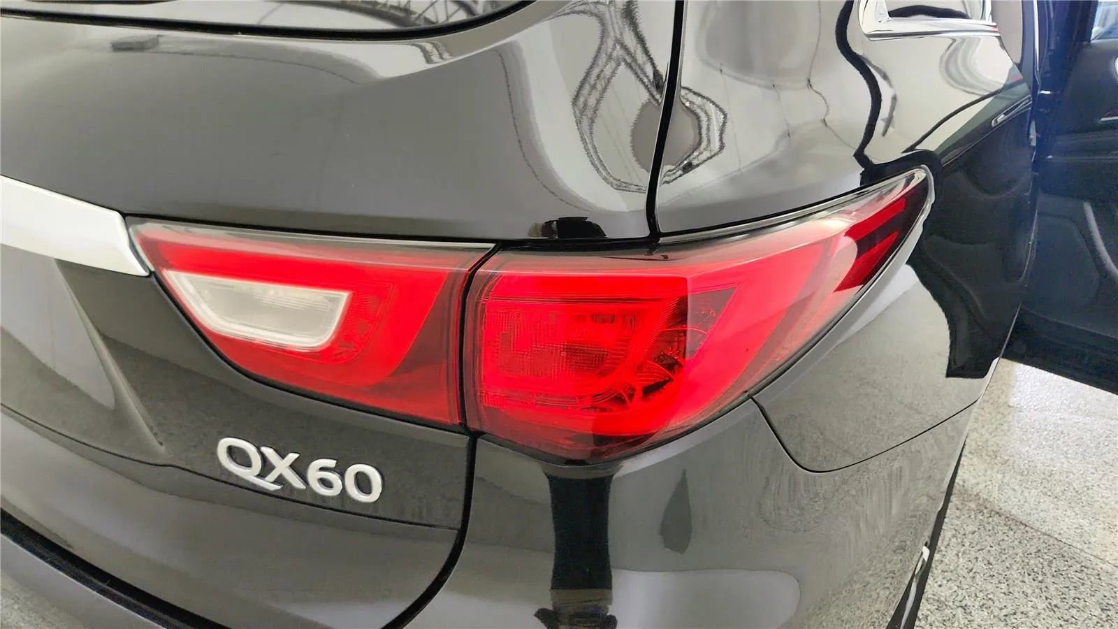 Used 2020 INFINITI QX60 Pure image 15