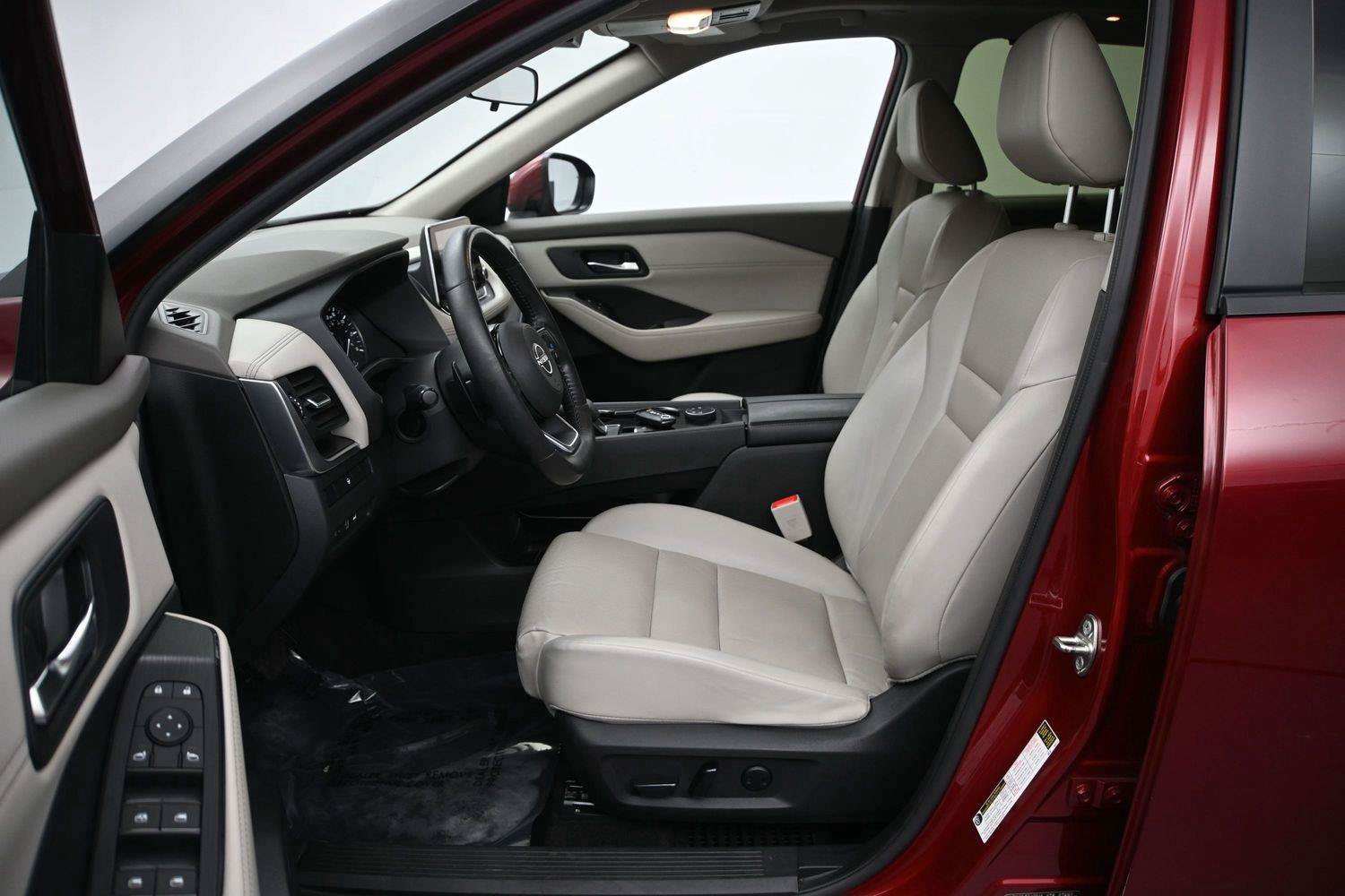 Used 2023 Nissan Rogue SV w/ SV Premium B Package AWD/4WD image 7