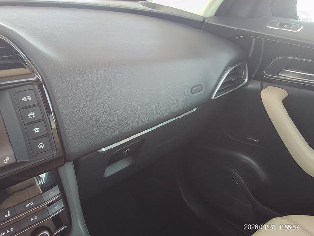 Used 2018 Jaguar F-PACE Premium AWD/4WD image 12