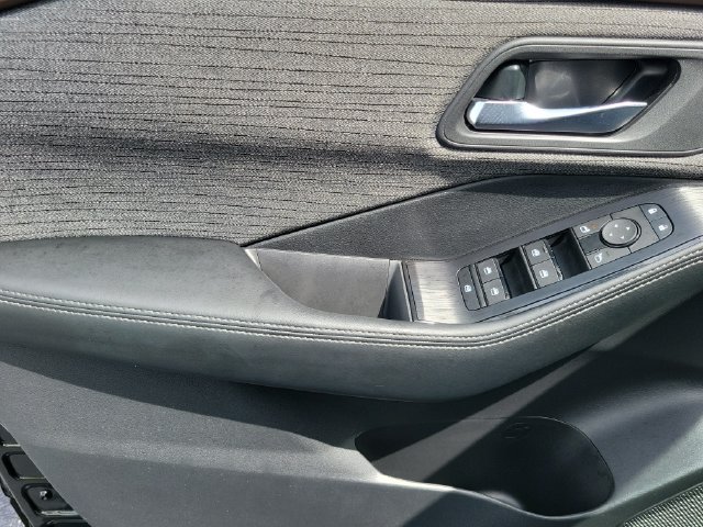 Used 2023 Nissan Rogue SV FWD image 20