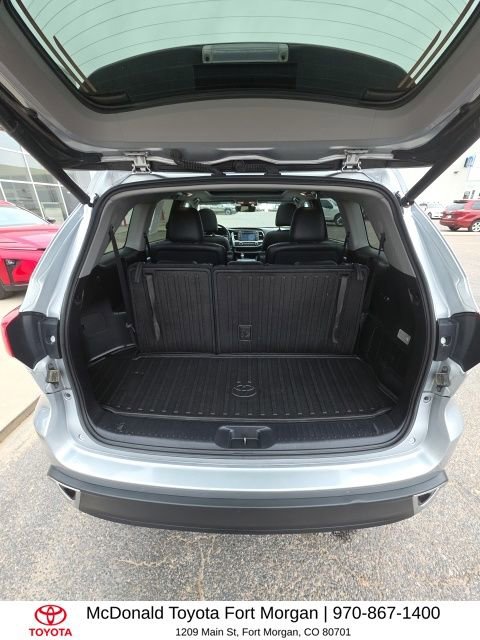 Used 2017 Toyota Highlander Limited Platinum image 18