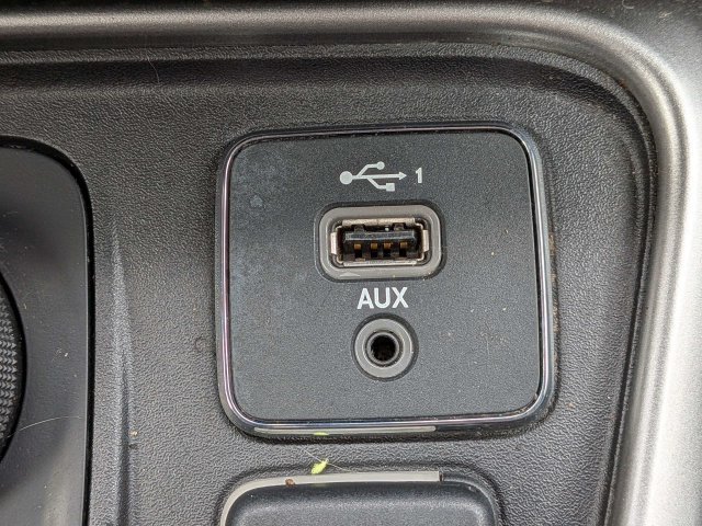 Used 2019 Jeep Compass Latitude w/ Cold Weather Group AWD/4WD image 20