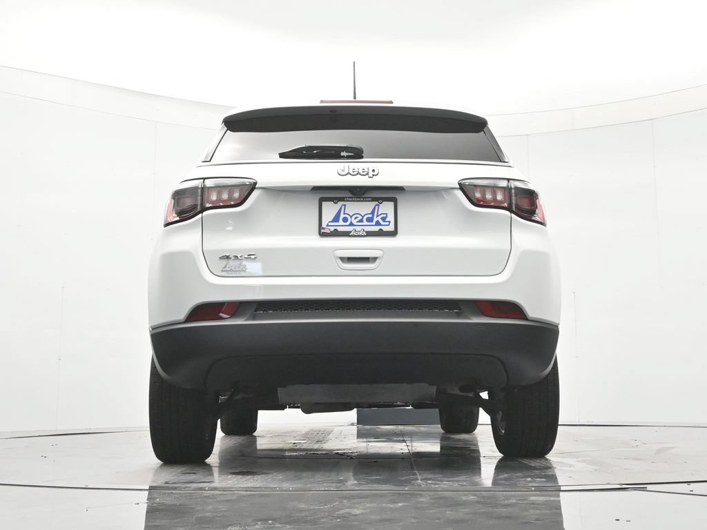 Used 2024 Jeep Compass Sport AWD/4WD image 40