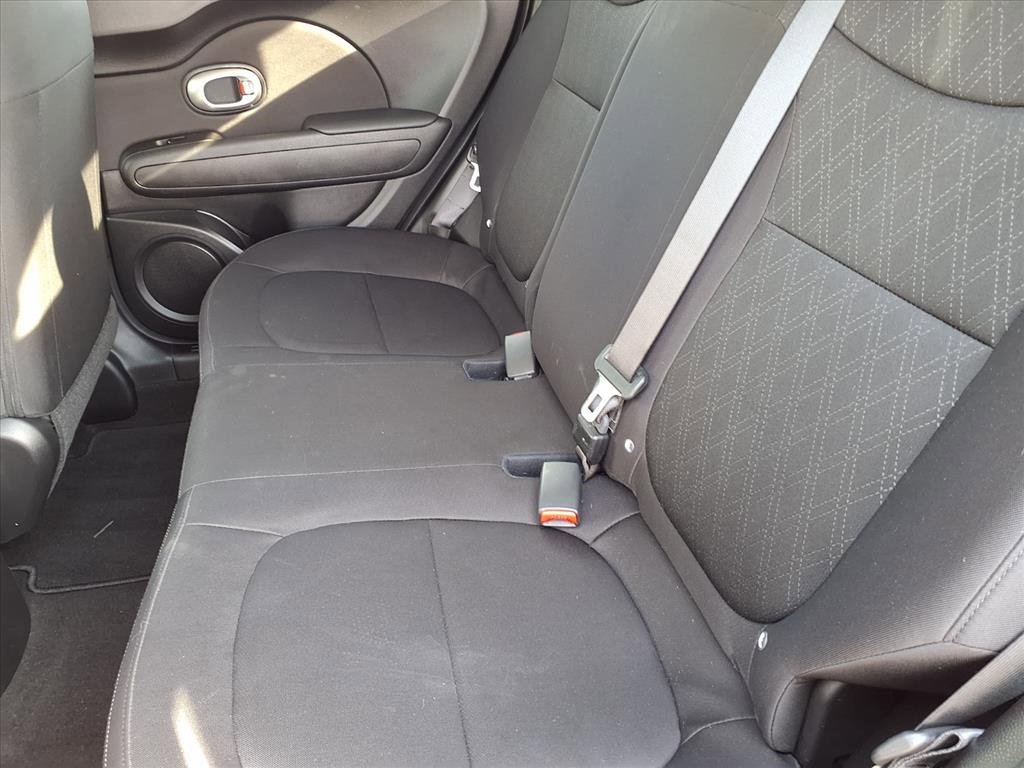 Used 2016 Kia Soul w/ Convenience Package image 3