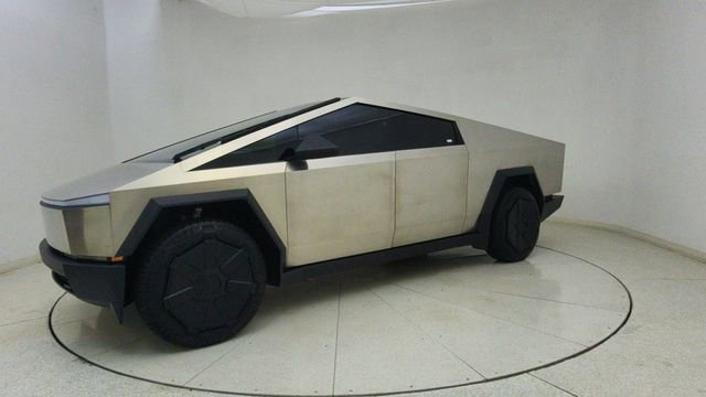 Used 2024 Tesla Cybertruck AWD Crew Cab image 62