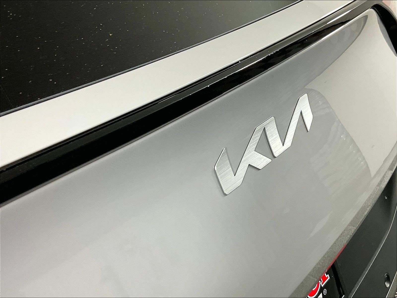 Certified 2026 Kia Sportage EX w/ EX Panoramic Sunroof Package AWD/4WD image 24