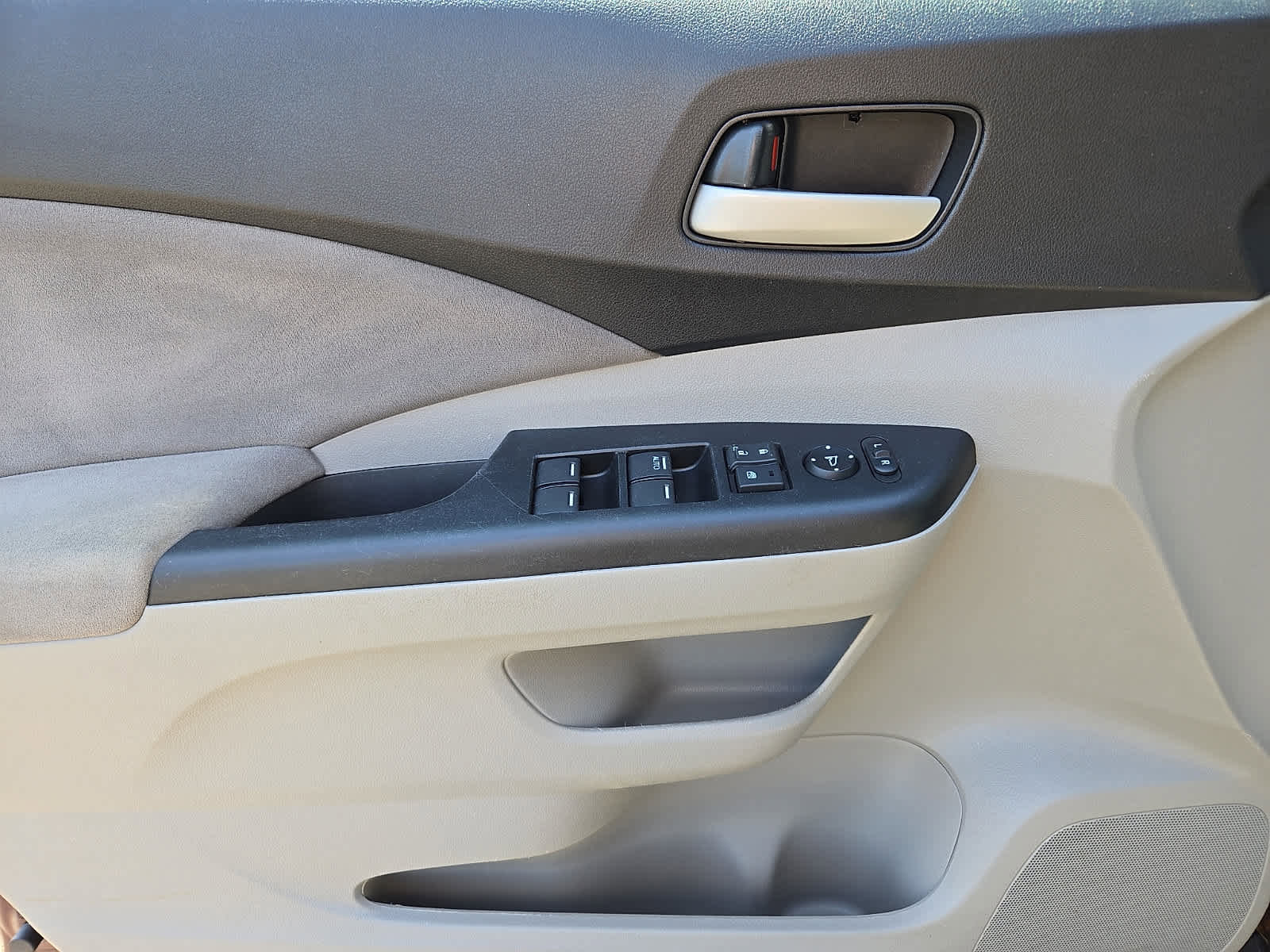 Used 2014 Honda CR-V EX image 14