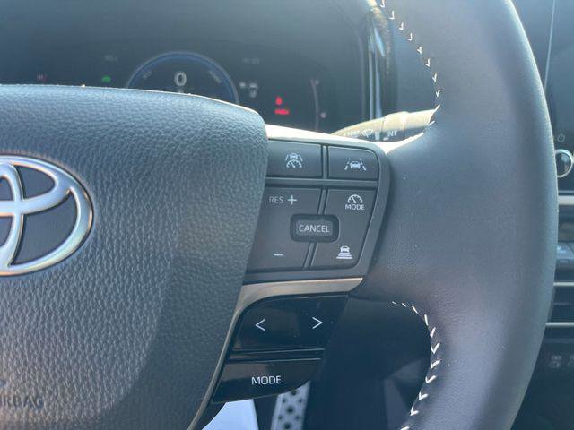 Certified 2026 Toyota Camry Hybrid FWD image 17
