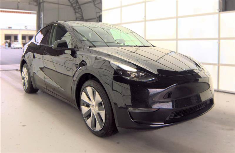 Used 2023 Tesla Model Y Long Range AWD/4WD image 5