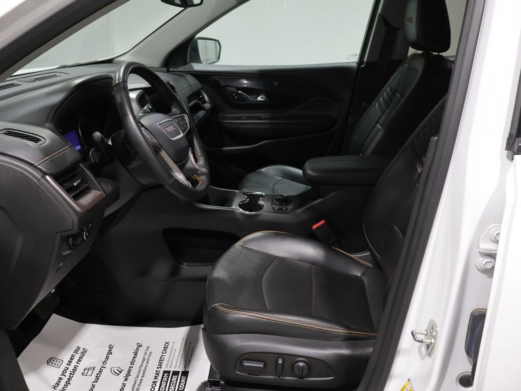 Used 2024 GMC Terrain AT4 image 11