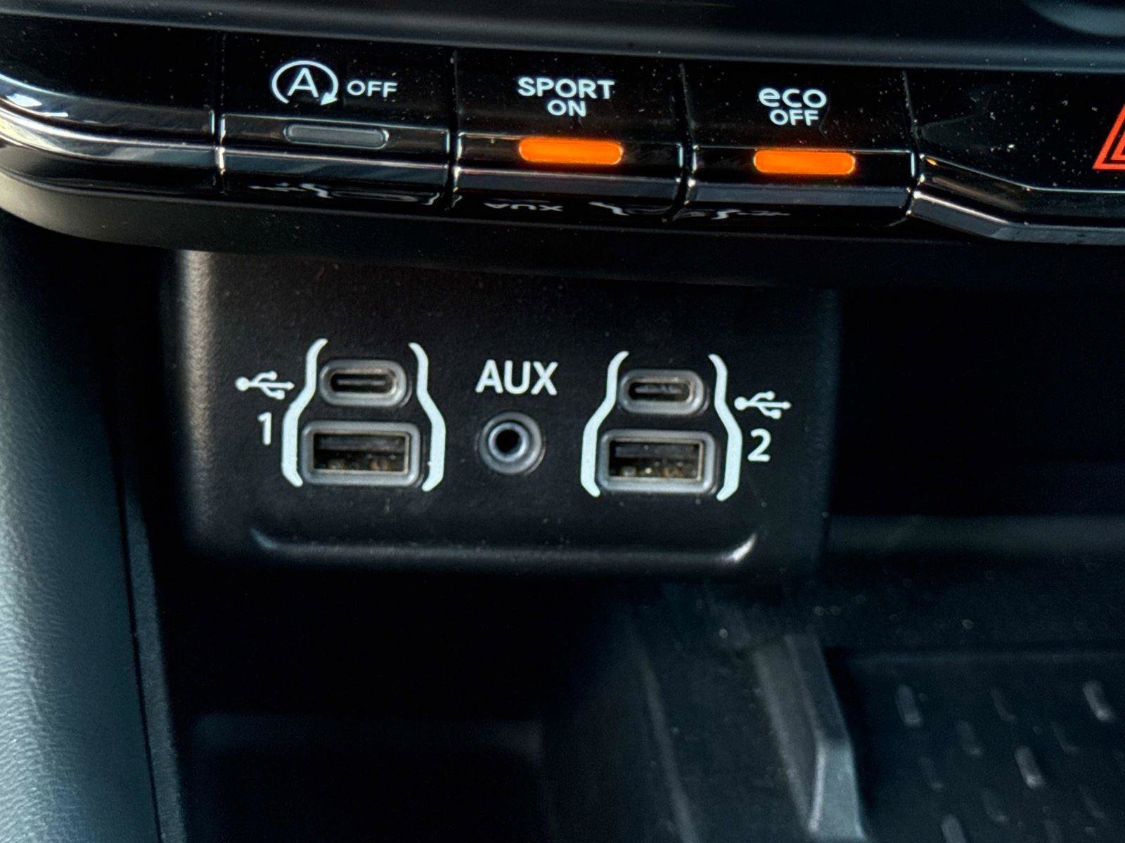 Used 2025 Dodge Durango GT AWD/4WD image 28