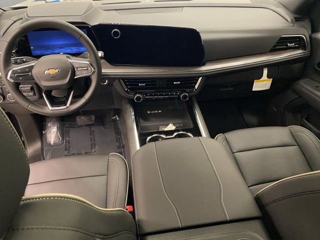 New 2026 Chevrolet Suburban Premier image 16