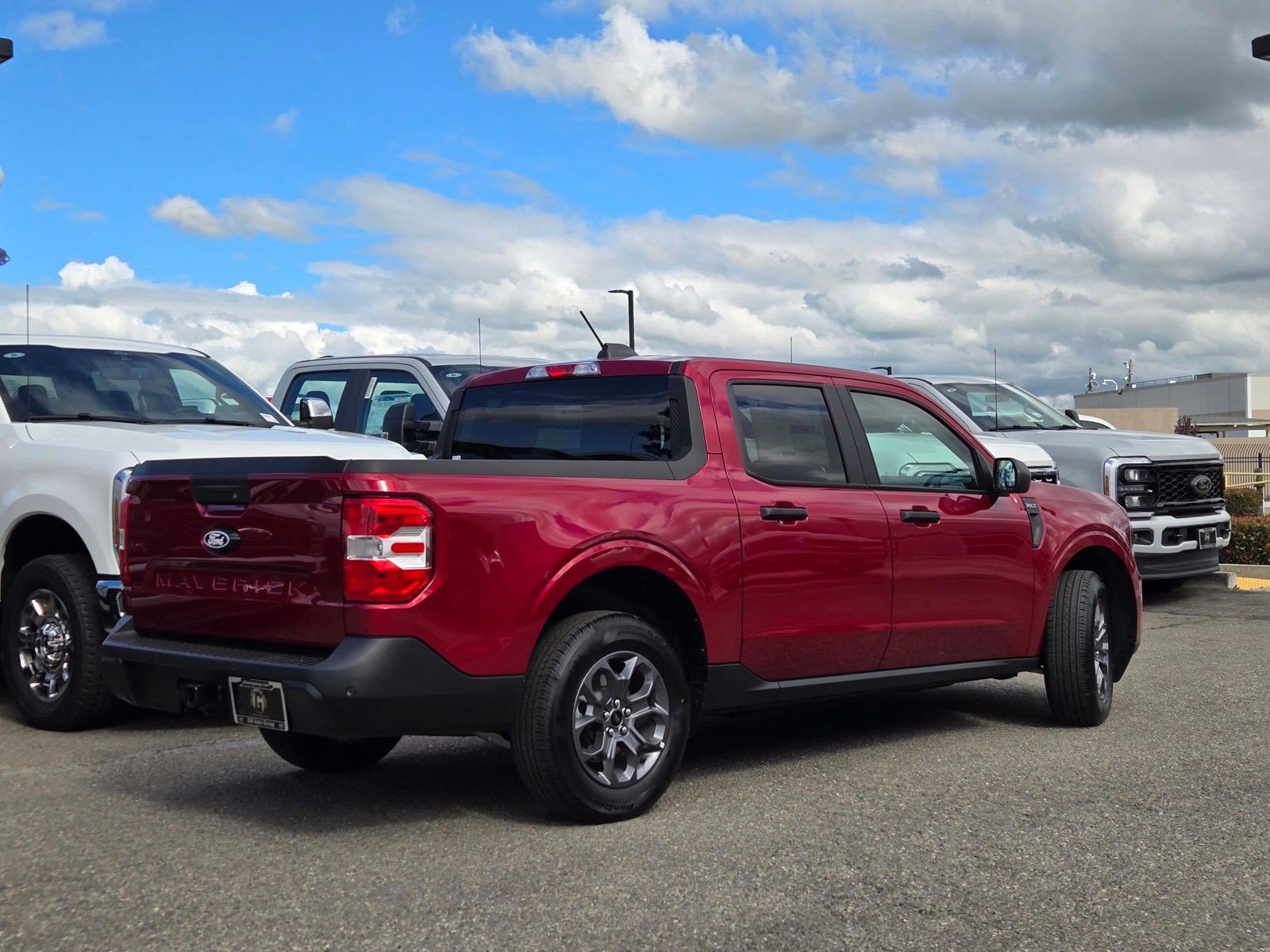 New 2026 Ford Maverick XLT w/ 4K Tow Package AWD/4WD image 4